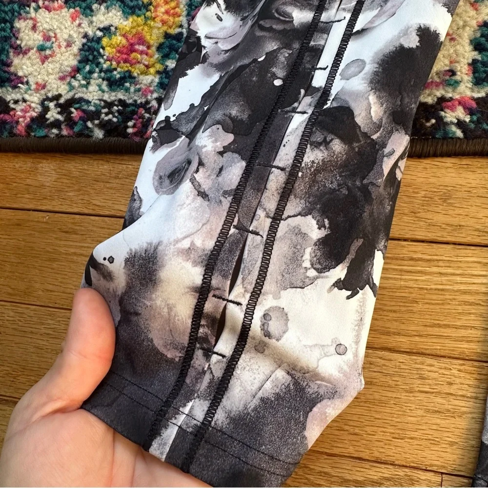 Lululemon High Times Peek Legging Roses Obscured Black Floral Womens 8